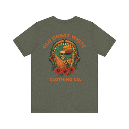 Skeleton Surfer Sunset Tee – Vintage Beach Vibes Graphic Shirt Jersey Short Sleeve Tee