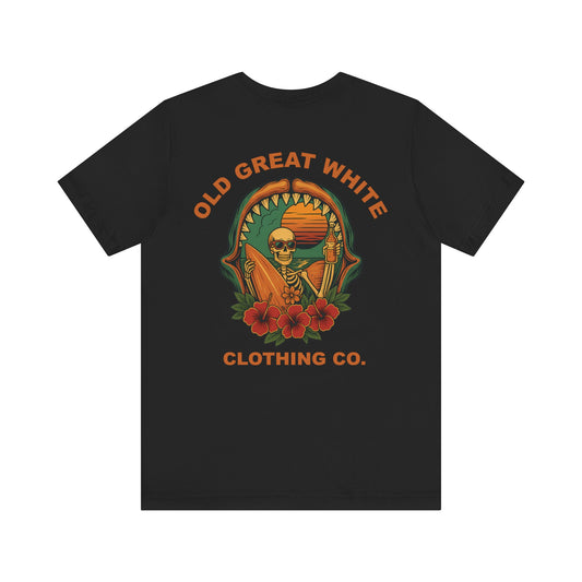 Skeleton Surfer Sunset Tee – Vintage Beach Vibes Graphic Shirt Jersey Short Sleeve Tee